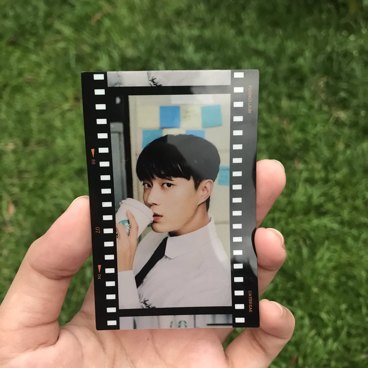 B.I ⌖ ID tweet media