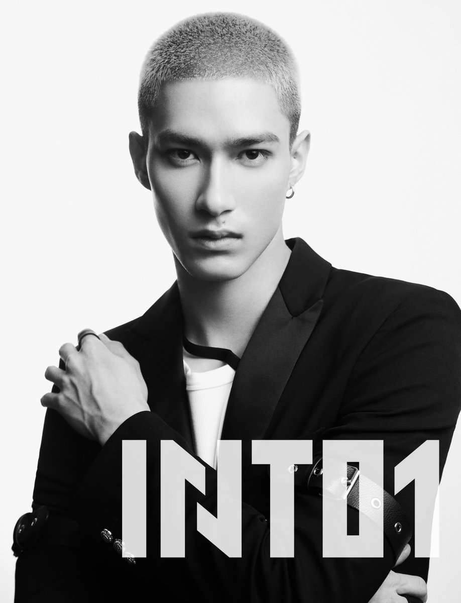 WeTVThailand's tweet photo. #INTO1xViyaCarnival🤍🖤
รูปเซทนี้ไม่อ่อนโยนต่อใจเราเลยยยยย!!!

#INTO1 #WeTVth 
#LiuYu #Santa #Mika #Nine https://t.co/DmWmA2jjy5