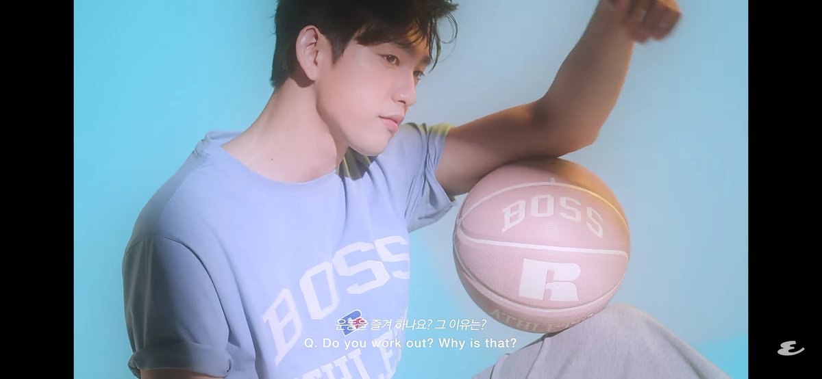 오랜만이야🤍🥺💙
#JinyoungXMBC_ILiveAlone
