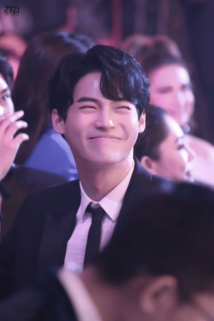 sooislove15's tweet photo. Manissss 😚😚 https://t.co/9bzlT6WE8d