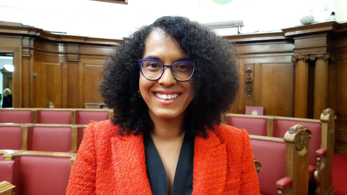 IslingtonBC's tweet photo. Last night @KayaJunction made history in Islington: "I stand here incredibly proud to be the first Black woman to become the leader of Islington Council... It is a privilege and an honour to serve in the best borough in the country." 👏 
Read more here: https://t.co/k2HWtL8Mzm https://t.co/vU8KIujhYX