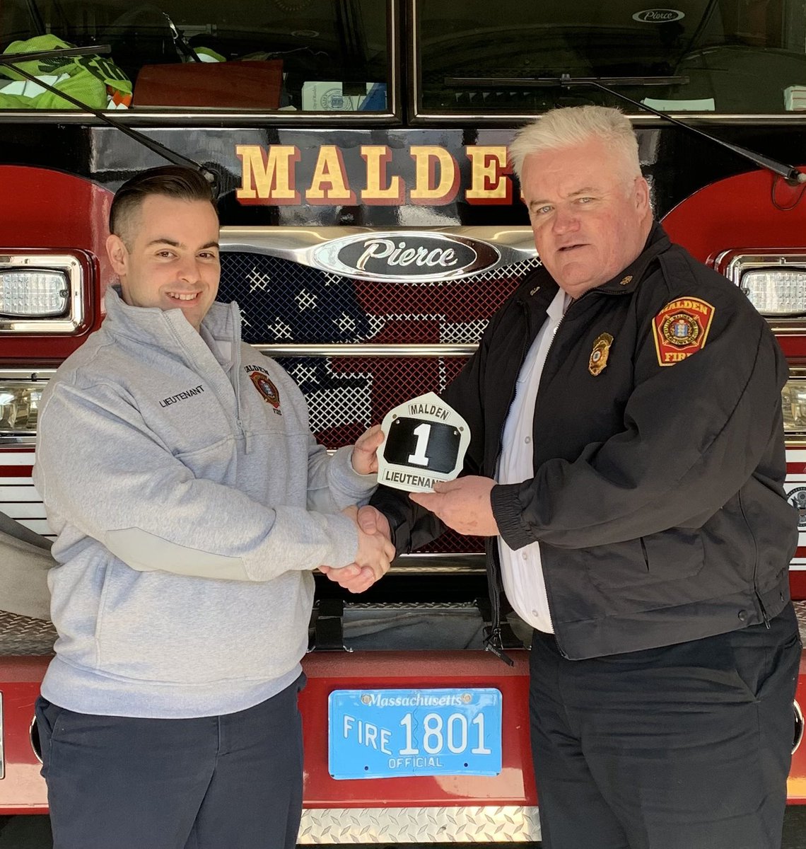 Happy #NationalEMSWeek.One thing that is more apparent than ever over the past year is the vital role that EMS professionals play.We recognize every EMS provider,not only in MALDEN but around the country, for their never-ending and selfless dedication. <a href="/maldenfire/">Malden Fire Dept.</a> <a href="/CataldoAS/">Cataldo Ambulance</a> 😉