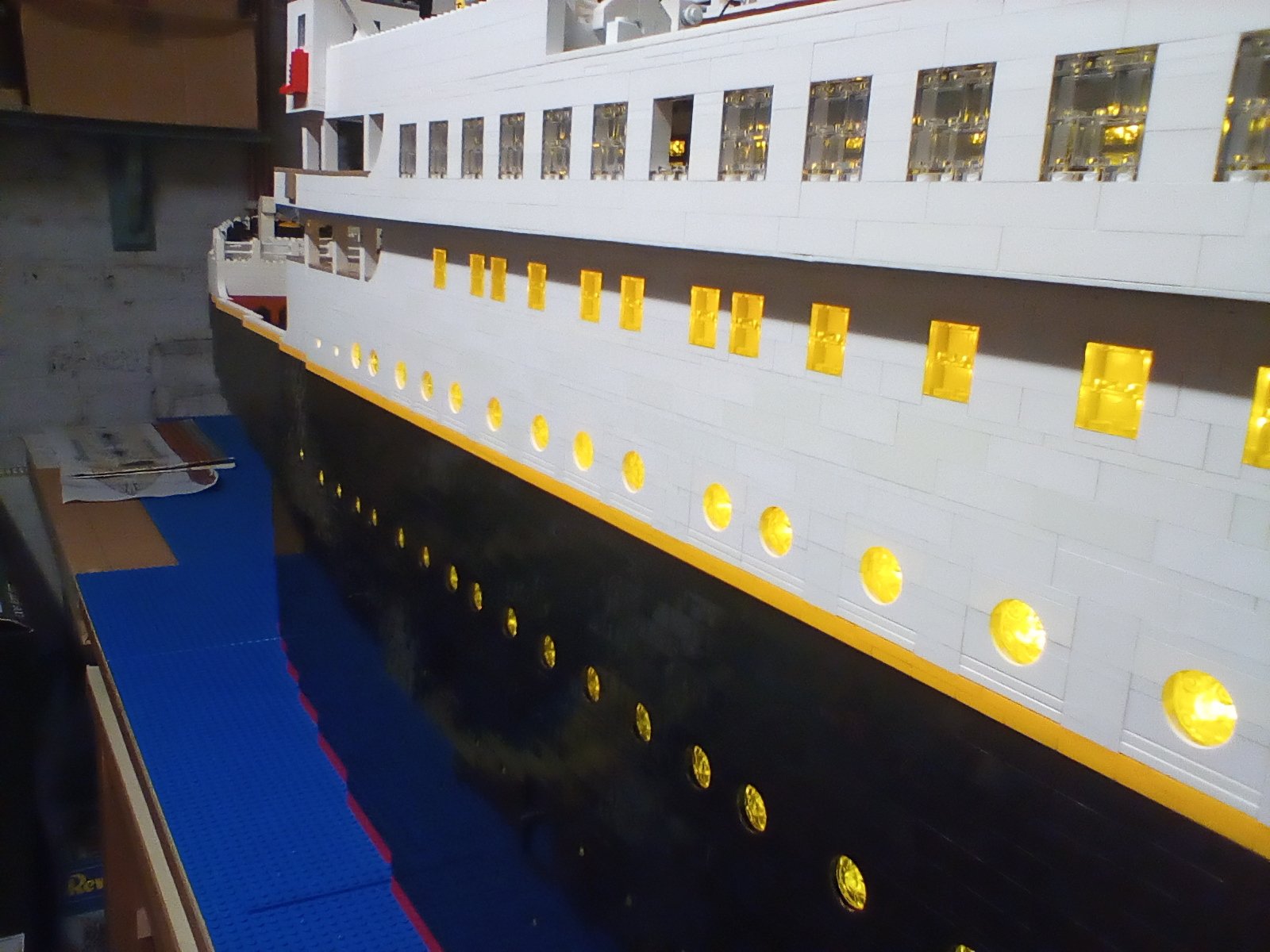Titanic lego online gigante