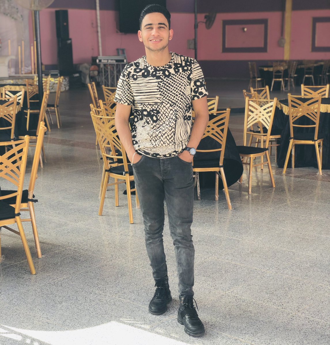 وايه ف الدنيا يطمعنا ما احنا ياما كسبنا وضيعنا..♥️⚡️