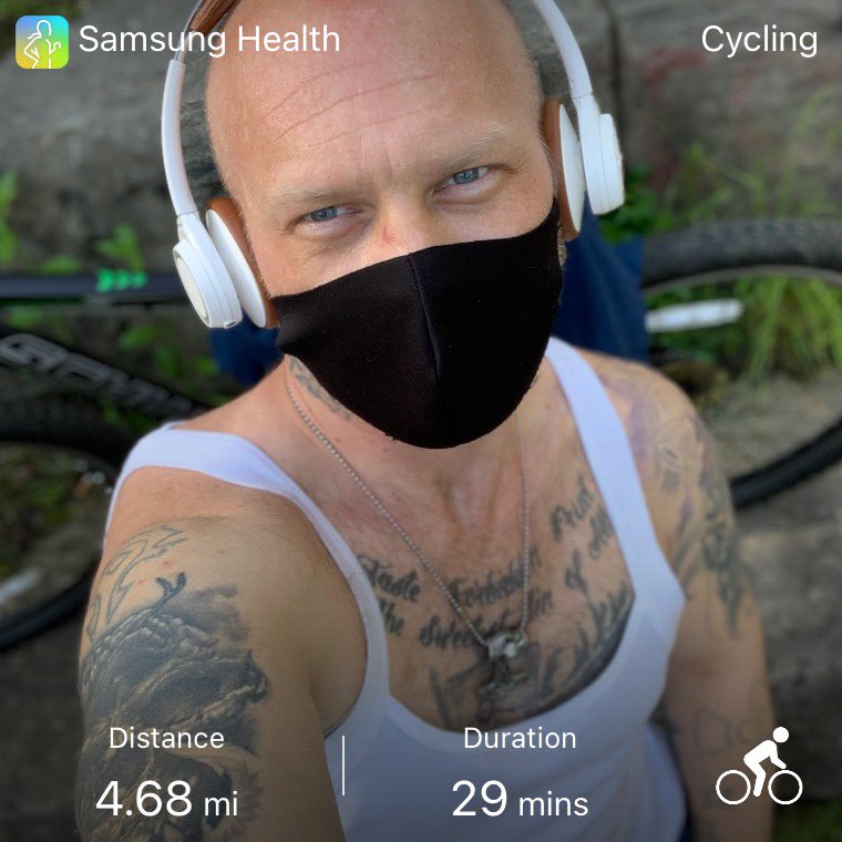 Getting ready to wear a Speedo ? ??????  who wants  see me in a  Speedo https://t.co/ylGr5SWiDv