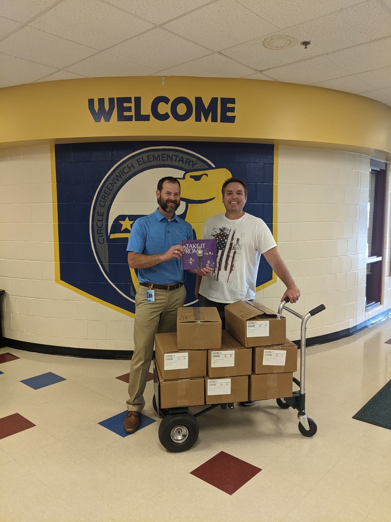 CGE_375's tweet photo. Thank you to all of the CGE patrons who purchased a great book by  Jefferson Knapp and Coach Bill Snyder! Every CGE student will get a copy of this inspiring book. https://t.co/VrOwKSwCUY
