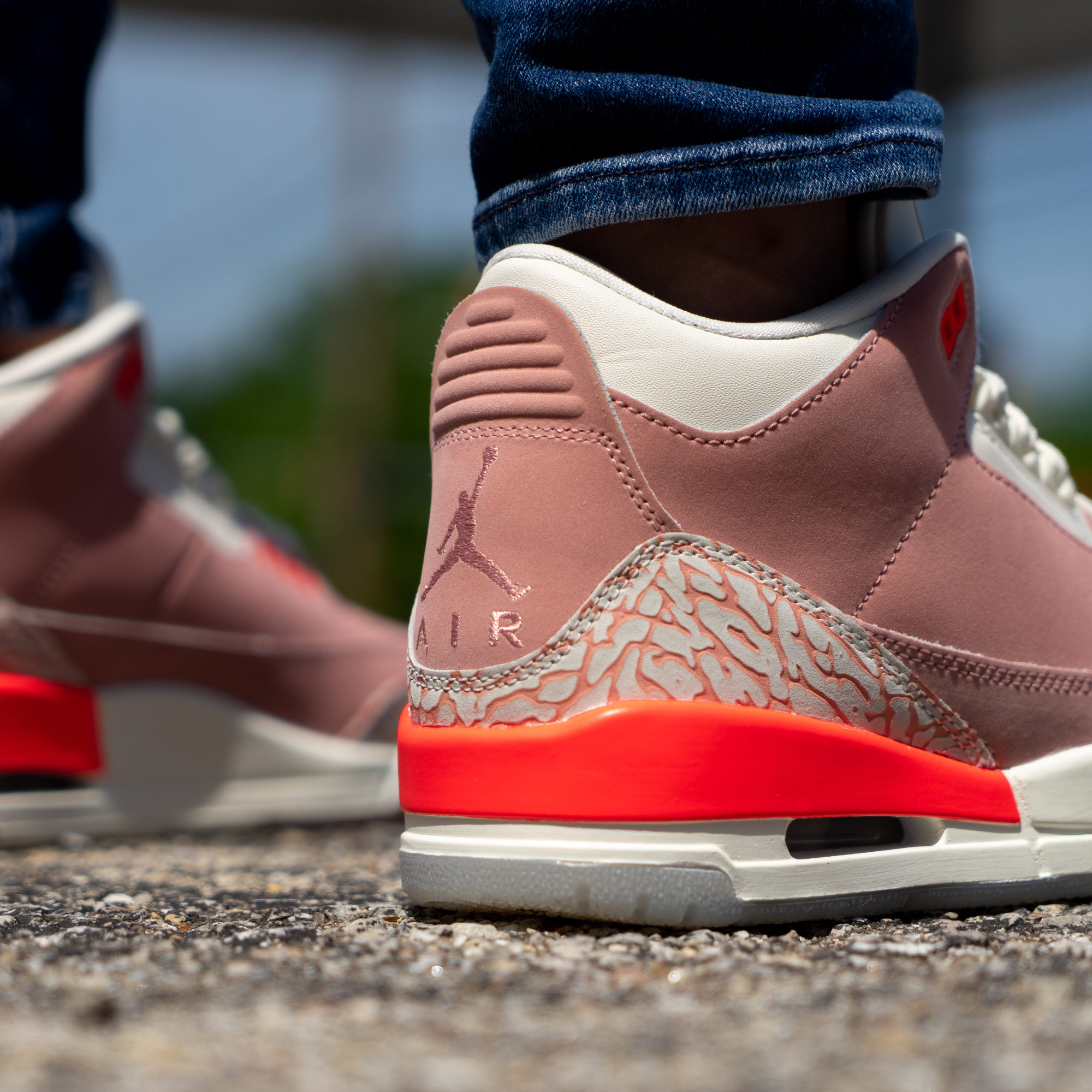 Ycmc By Shoe City Release Alert The Women S Air Jordan 3 Rust Pink Releases 5 28 At 10am Et On T Co Bl4rknvxd0 And In Select Store Locations T Co Ef9c0xfdh6 Twitter