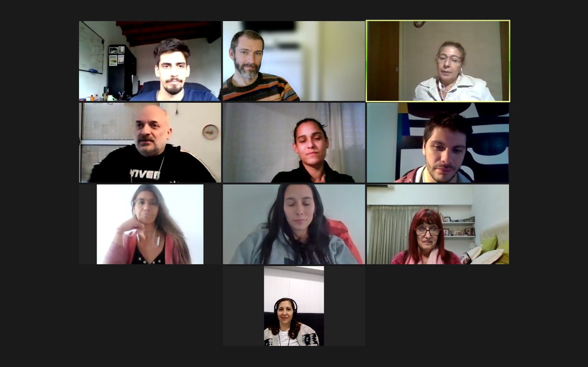 #reuniondeequipo en <a href="/FDasein/">Fundación Dasein</a> como todos los viernes, supervisamos y revisamos nuestro trabajo. Cada viernes confirmamos que el trabajo en equipo es la mejor manera de trabajar. #hayequipo #viernesdesupervision