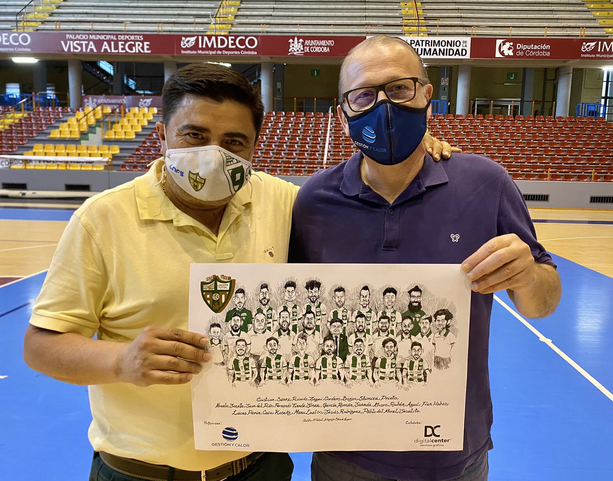 CordobaFutsal's tweet photo. Nuestra primera plantilla ya tiene en su poder el increíble trabajo de @PepeFarruqo. Gracias a @salvadorinfinit, @GestionyCalor y @digitalcenterEs por darle forma a esta maravilla. #LNFS https://t.co/VLUleS1pK0