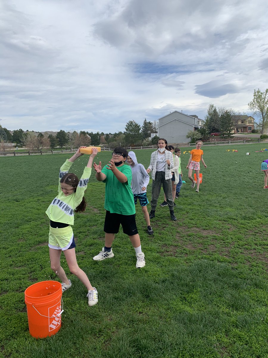 CoachHigs's tweet photo. Day 3 in the books that’s a wrap. Only 2 days left of school now. #FIELD_DAY #nationalfieldday #theherd @OPENPhysEd https://t.co/G7WkPz24u6