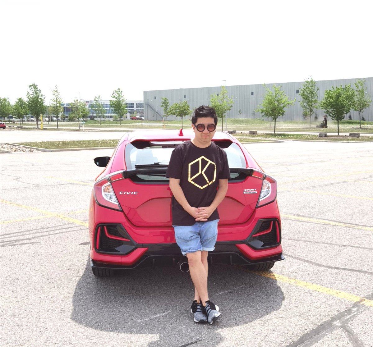 MoVernie's tweet photo. TGIF! Time for the BIG Reveal.
This is the #2021HondaCivicHatchback Sport Touring.
It's definitely red hot, stands out & sporty. Perfect to be On the MOVE for #VictoriaLongWeekend!
Special thx to @hondacanada!
#2021HondaCivic #2021Civic #OnTheMove #MoVernie @PaulaCallejasGr https://t.co/ulCgQLpbFz