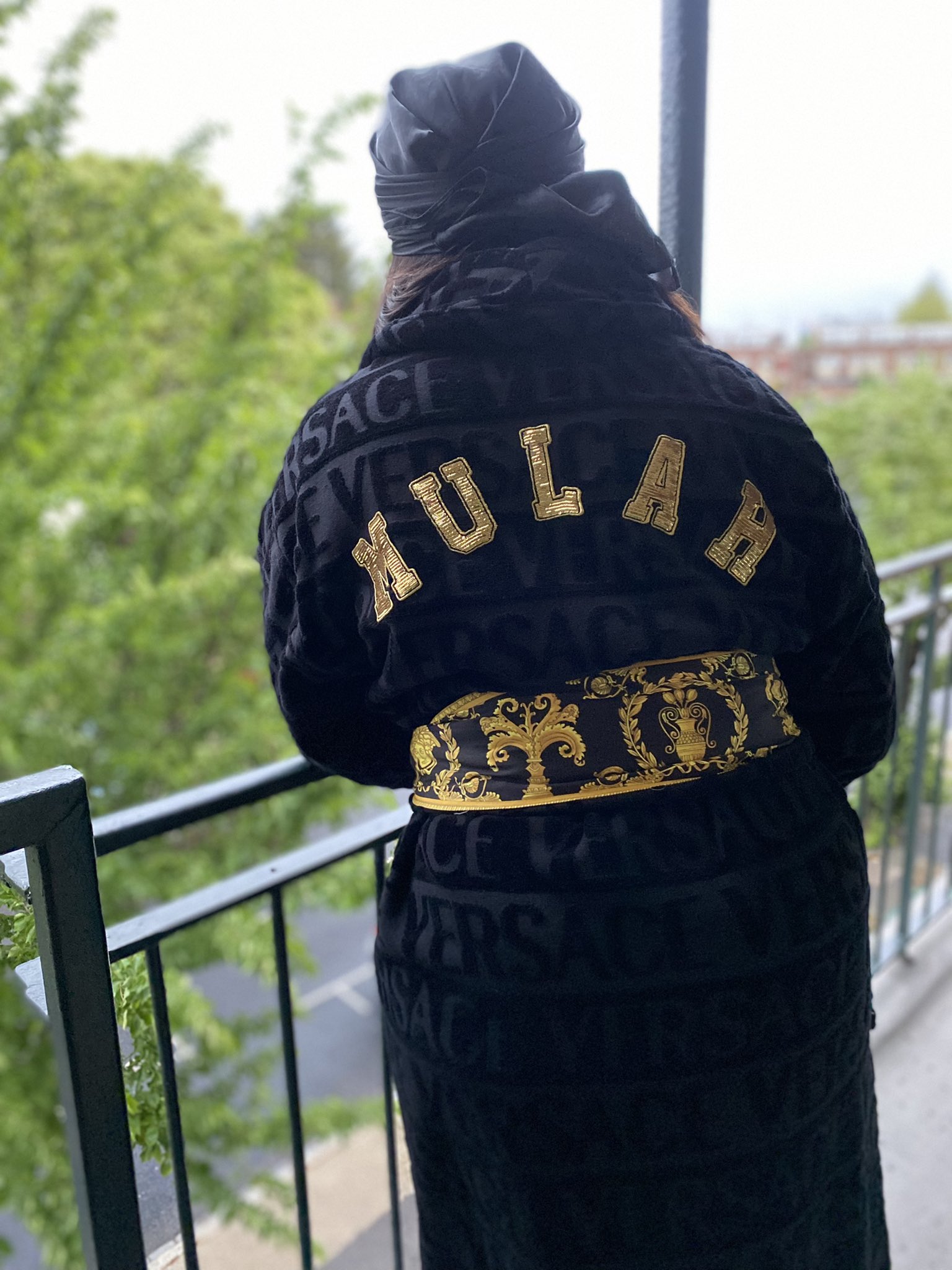 Custom top versace robe