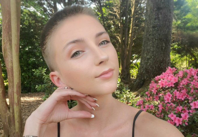 I got a haircut today 😋 https://t.co/HEC4H0d4r2<a href="/tag/flashback"class="tags"><span>#flashback</span></a>