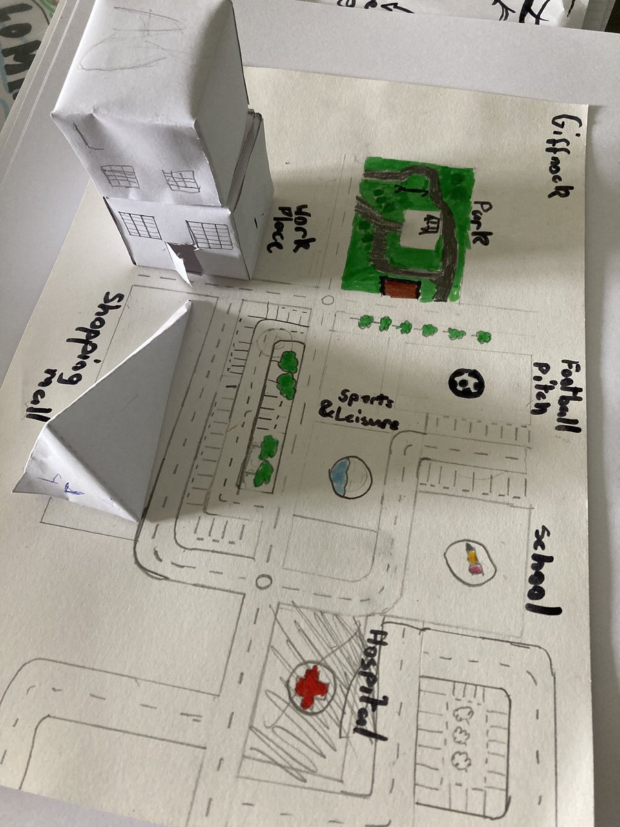 stniniansart's tweet image. 1J have been developing their individual Glasgow 2060 town plans this week into collective group ideas, problem solving issues such as improving infrastructure, energy efficiency and open green spaces! #futureled #youngdesigners @stninianshigh