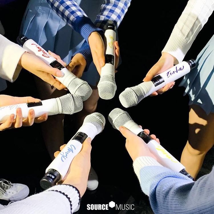 ihatesummersky's tweet photo. ขอบคุณจีเฟรนสำหรับ6ปีที่ผ่านมาจริงๆ ภูมิใจในตัวจีเฟรนมาโดยตลอด ถึงแม้ตอนนี้จะหมดสัญญาแล้วแต่ก็จะขอซัพพอร์ตจีเฟรนไปตลอด เราเริ่มก้าวใหม่ไปด้วยกันนะ🤍💜💙 #GFRIEND https://t.co/jYvVaL8hmU
