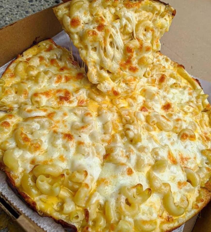 Bob's Pizza Tour 🍕 tweet media