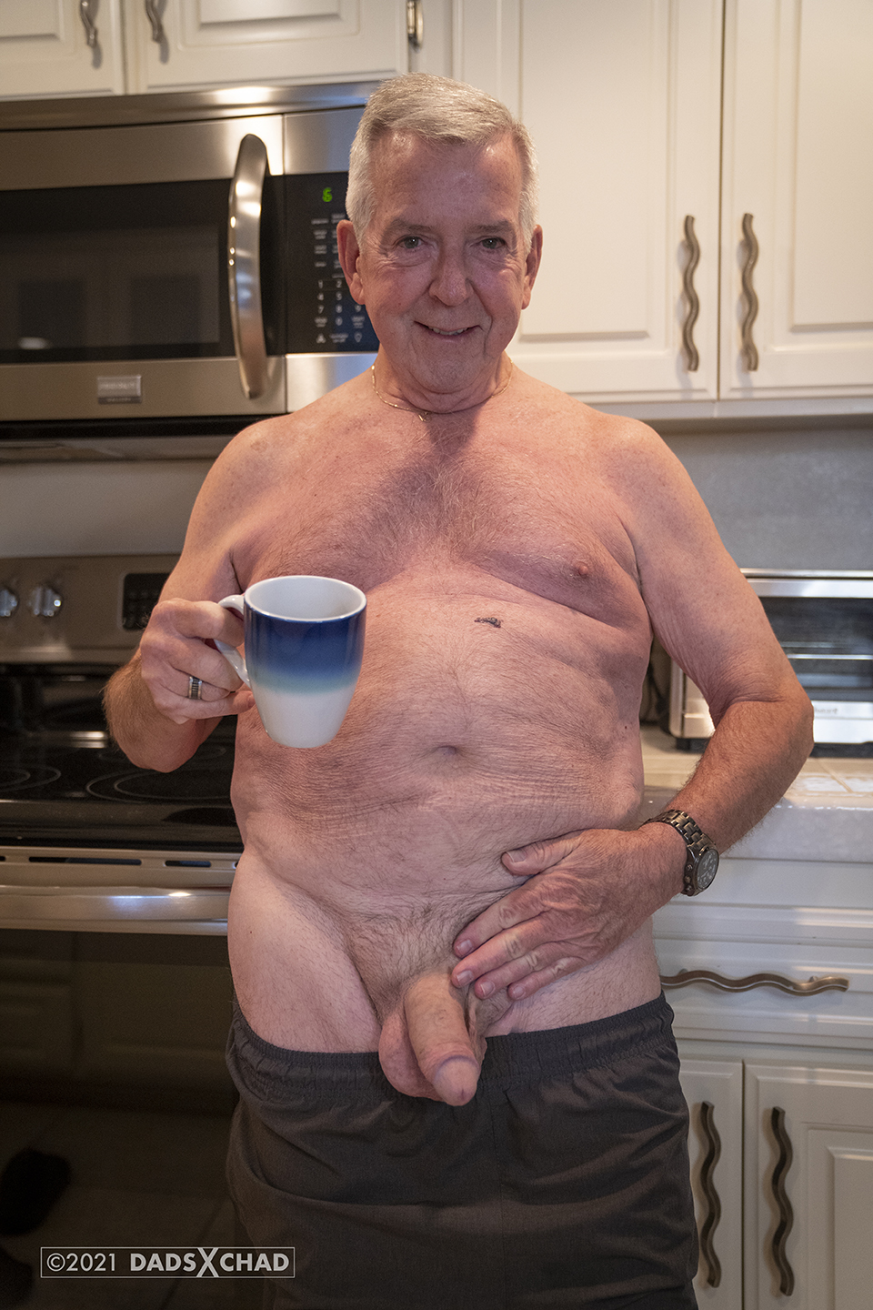 Need a little cream for my coffee.  
SEE https://t.co/Euc7IkLZfE for video version! 
#morningcoffee #lazysunday
