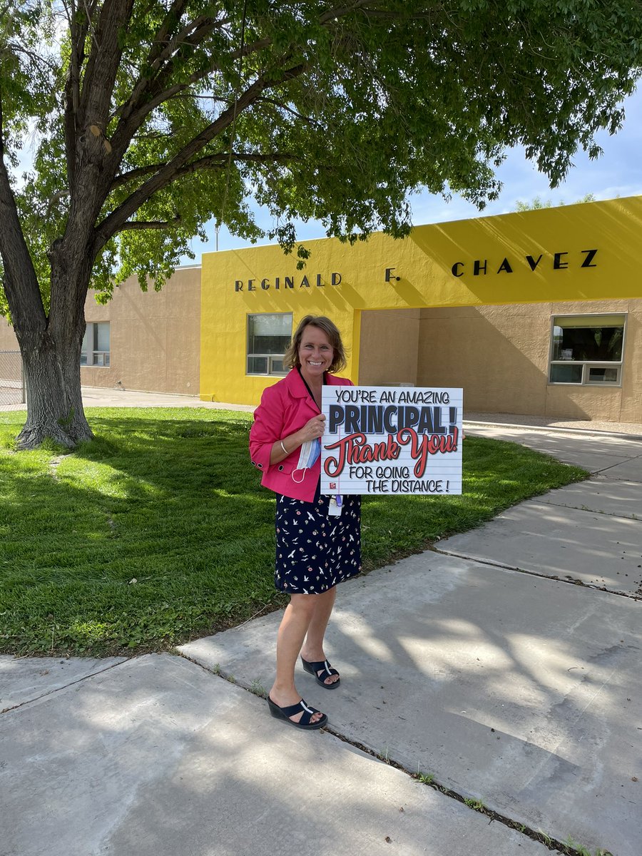 Sharon5_ALL's tweet photo. Amazing APS principals, we love and appreciate you!#APSInspire#APSZone1 https://t.co/8uuVxsXu0T