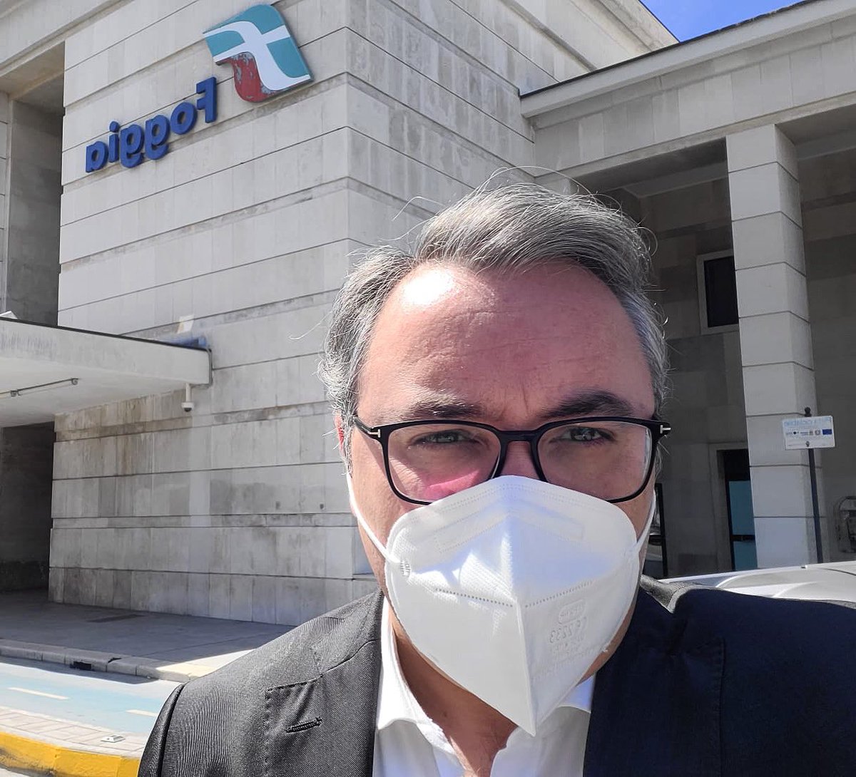 Oggi la città di Foggia si è svegliata con la notizia dell'arresto del Sindaco e di 2 consiglieri, un altro schiaffo schiaffo questa martoriata città. Voglio ringraziare le forze dell’ordine e la magistratura per il lavoro svolto.

Rialzati #Foggia, insieme ce la faremo!