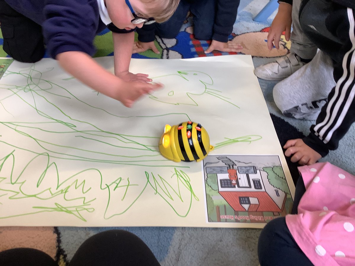 Foundation Stage have had lots of fun creating their own maps from Little Red Riding Hood’s house to Grandma’s and moving Bee-Bot to different places on the map.