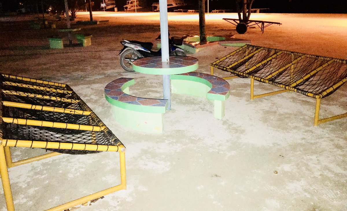 Rashuge vaki sarahadhegai huri joali nagaany siyacy visnumehgai.
Covid ge rahkalah nama hurihaa joalives nagaa ehvunthah huttuvun muhimmu.
<a href="/PoliceMv/">Maldives Police</a>