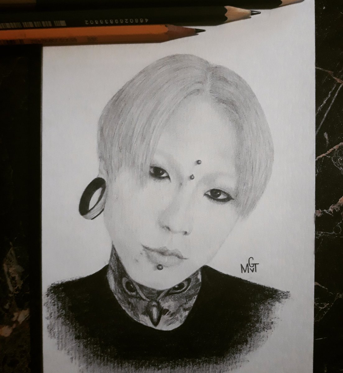 Muhomor_vTraure's tweet photo. 🦉Kouryu 💜 衍龍🦉
💥RAZOR💥
#v系 #visualkeiart #jrock #visualkeibands #v系バンド #drawingsketch #sketchart #blackandwhiteartwork #Razor
@kouryu_1014
@RAZOR_official_ https://t.co/OMJyq06gJQ