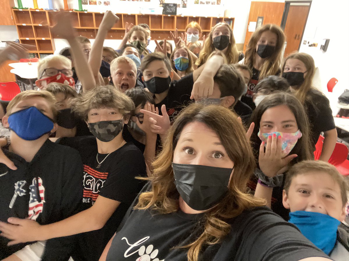 MsNelsonAP's tweet photo. Said goodbye to my homeroom today! It’s been an adventure of a year and so grateful we did it together! #ourPESadventure I https://t.co/UtNNoCVtLH