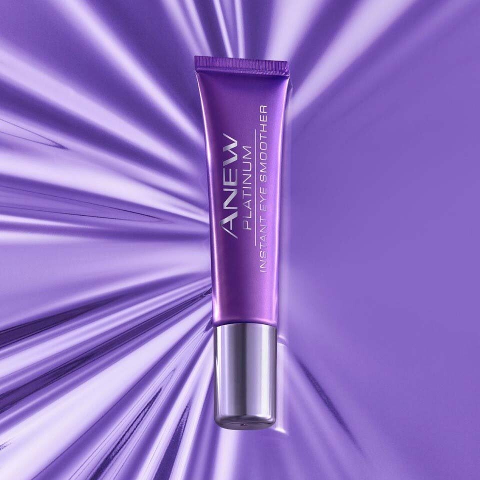 work_avon's tweet photo. Quickly banish wrinkles, puffiness and under-eye bags in seconds with my tightening formula. ✨
It's on offer this month so if you love this product it might be worth stocking up. 
https://t.co/A9arPDuozJ
#Reducewrinkles #EyeLift #InstantResults #Skincare https://t.co/eOVBlfhXaf