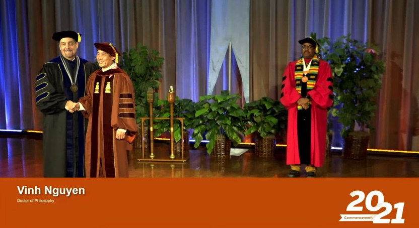 utexascoe's tweet image. Be a part of today's Graduate Moment of Recognition by tuning in to the live stream, now through 6pm CST: youtube.com/watch?v=DD5nqB… #UTEdGrad21