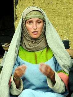 AldousAuthor's tweet photo. Aldous Wimple's Daily Wimple! 

For Wimple enthusiasts everywhere!
#Wimple #MiddleAges #Medieval #history #nuns

#DailyWimple for these #postlockdown days - spring colours!!! https://t.co/jYTLy1Ifkf
