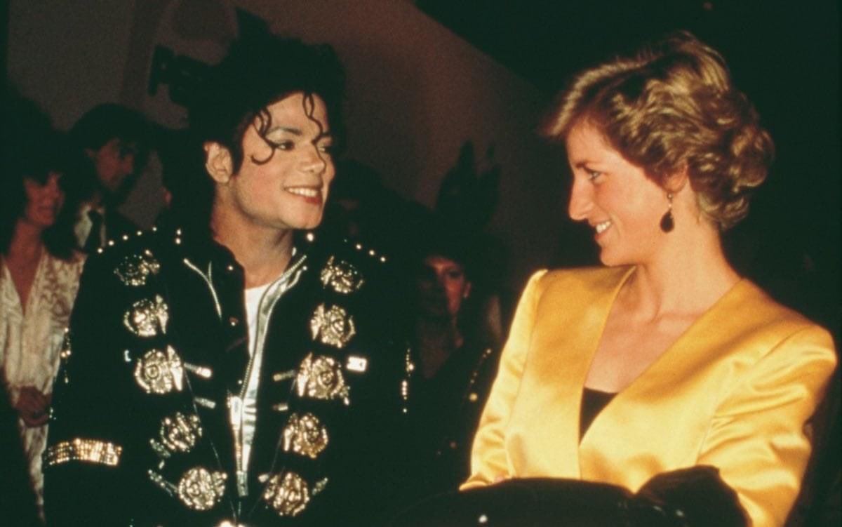 MichaelJsLegacy's tweet image. &quot;Today I feel more betrayed than perhaps ever before;that someone who had got to know my children,my staff &amp;amp; me,whom I let into my heart &amp;amp; told the truth, could then sacrifice the trust I placed in him &amp;amp; produce this terrible and unfair programme.&quot; MichaelJackson on #MartinBashir