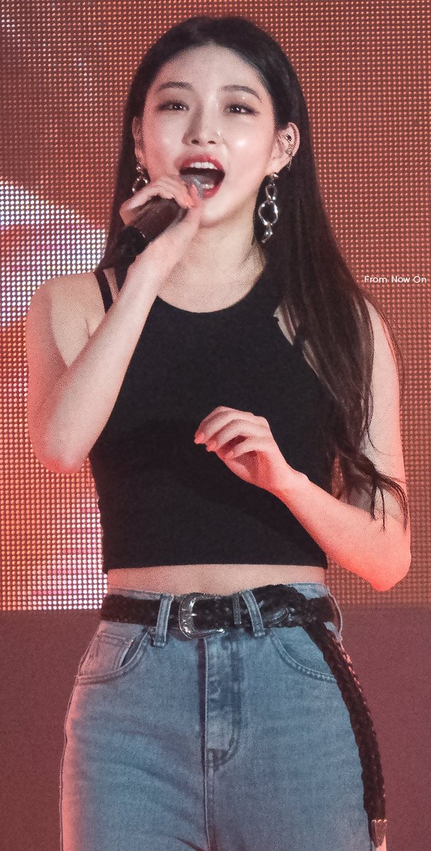 hourlychungha's tweet photo. #CHUNGHA #청하 @CHUNGHA_MNHent https://t.co/WKqJXgOO1D
