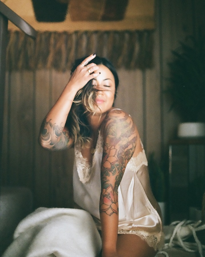 I’ve been in therapy and have worked with a variety of different coaches almost every single week since last July after I told my ex-husband I no longer wanted to be married.⠀⠀⠀⠀⠀⠀⠀⠀⠀ ⠀⠀⠀⠀⠀⠀⠀⠀⠀ It's an…

📸 instagram.com/p/CPJECTwAzjn/ via tweet.photo