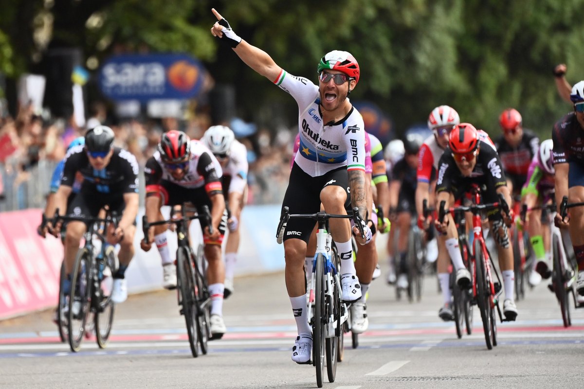 ⬇️⬆️🚴 Top e flop della 13ª tappa #Ravenna–#Verona: guarda le #PagelledelGiro di @GhirottoMax e @s_martinello 👉👉👉 bit.ly/3yxxDyz

#RaiGiro #GiroDitalia2021 #Giro2021