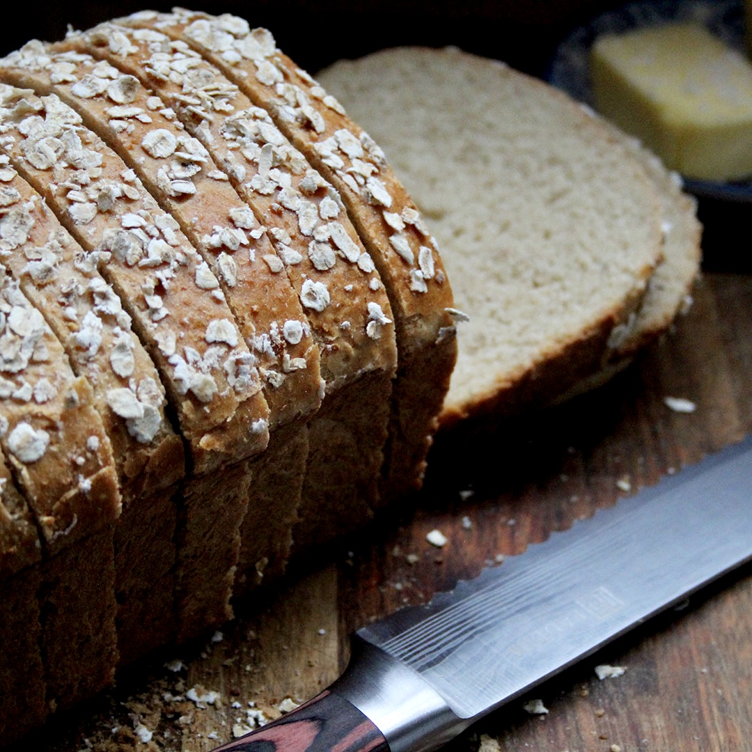 kneadyapp's tweet image. Happy Friday all! We made our Everyday Oaty Bread today. It's so consistently great and always a joy to make! 🌾 🍞

#oatbread #oats #oat #oatmeal #oatspiration #oatmealrecipe  #bake #baker #food #foodie #yum #foodies #bread #baking #homemade #recipes #homebakers #artisan #kneady