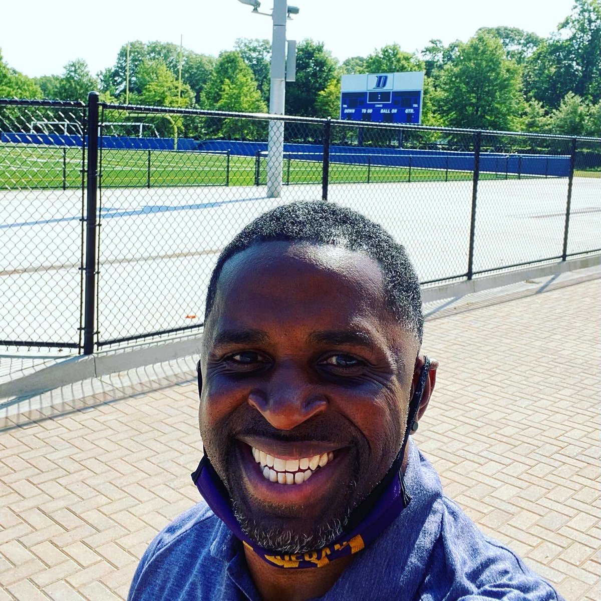 ervin_mack's tweet photo. Today’s time at @DreherHigh...one for the books. They’ve experienced great loss recently that led to 🔥’ed up Gospel-filled convo with @CoachTSullivan ! Shout out to the coaches/AD for hanging out with me! Big things coming to the Blue Devils! #FCATakeover #richlandcountyiseeyou https://t.co/CYF7M6kxcK