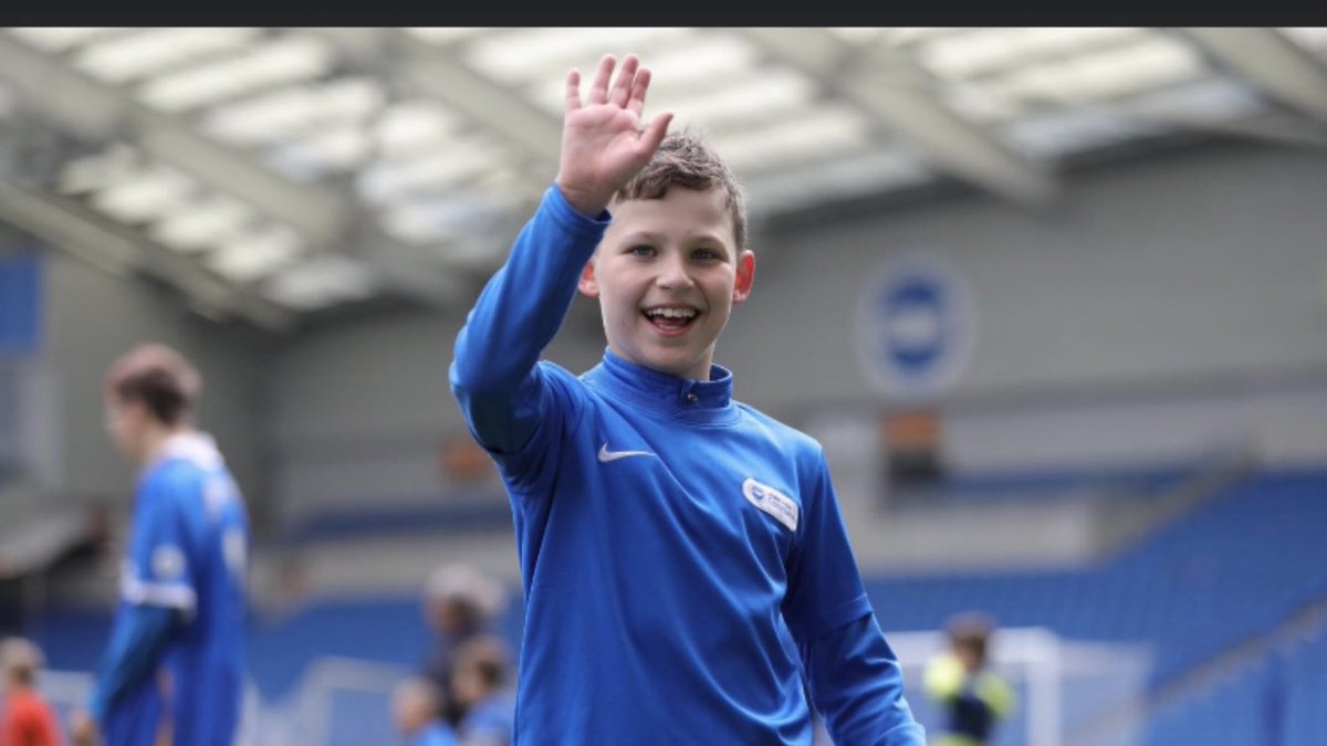 chasewellsBHAFC's tweet photo. Great to play at the Amex today @albioninthecomm #BHAFC https://t.co/R0wkGz9BPV