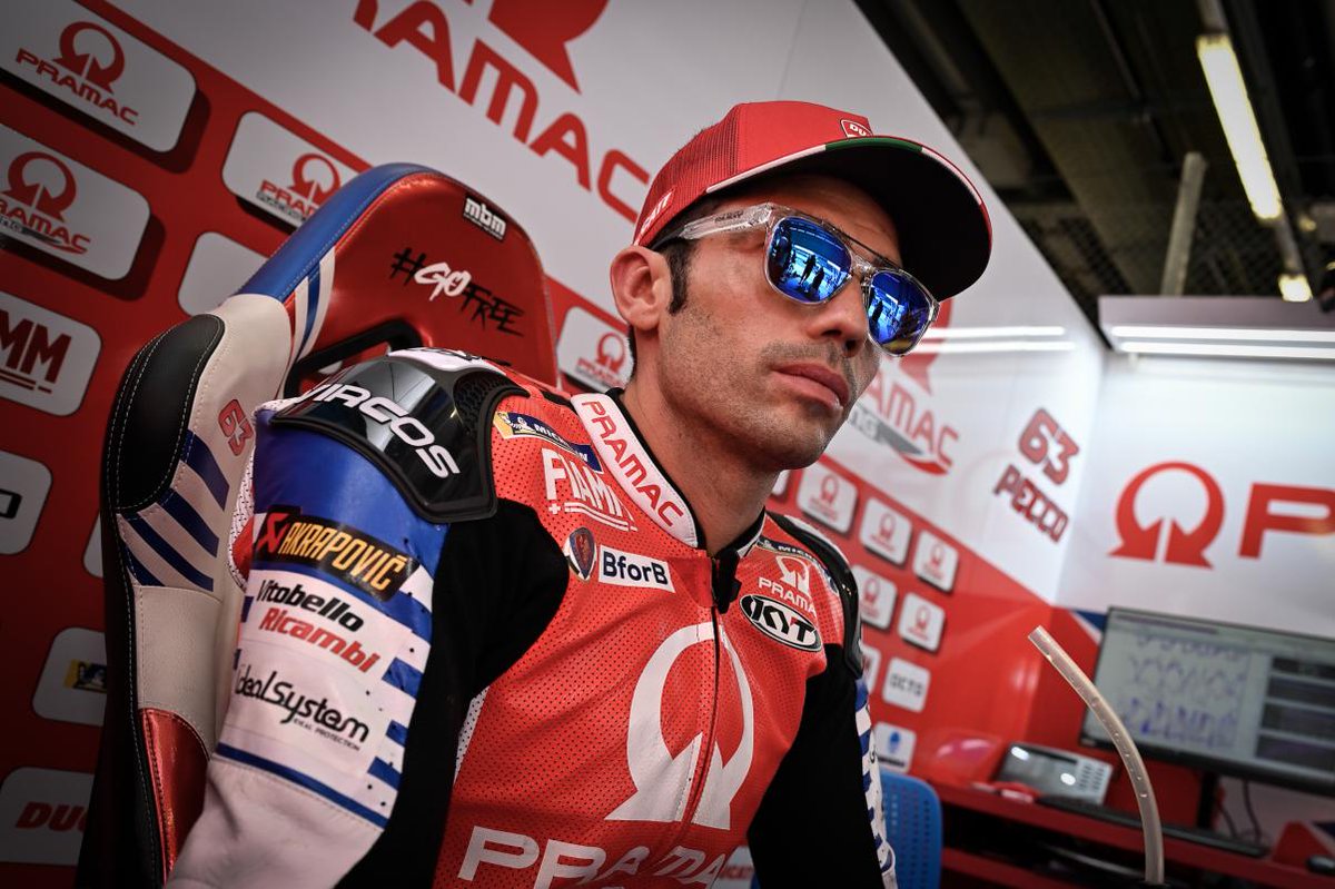 RacingNews56's tweet photo. MotoGP: Michele Pirro will replace the injured Jorge Martín in Mugello, Italy
@PirroRider 
@pramacracing 
@DucatiMotor 
@MugelloCircuit 
@MotoGP 
#ItalianGP
#Mugello2021
#MichelePirro
#PramacRacing https://t.co/Ux7TTuPjA7