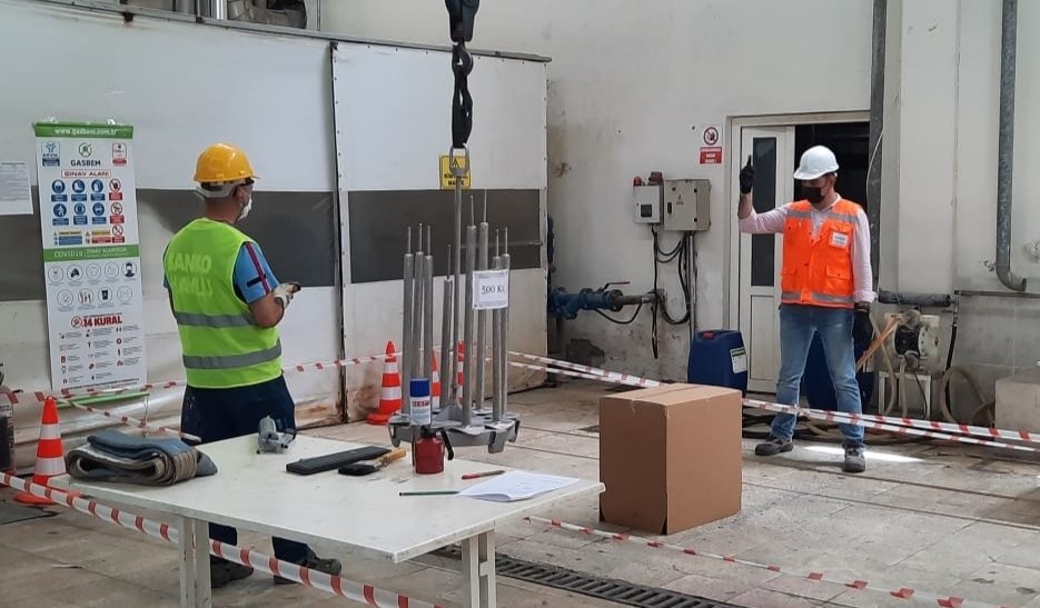 gasbem's tweet photo. 🔸Ülkemizdeki nitelikli işgücünün üst seviyelere çıkması hedefiyle çalışmalarımıza devam ediyoruz.
🔸"Köprülü Vinç Operatörlüğü" alanındaki MYK Belgelendirme Sınavımızı #Gaziantep'te gerçekleştirdik.
#myk #mykbelgelendirme #myksınavları #gasbem https://t.co/qCn0SaEAeV