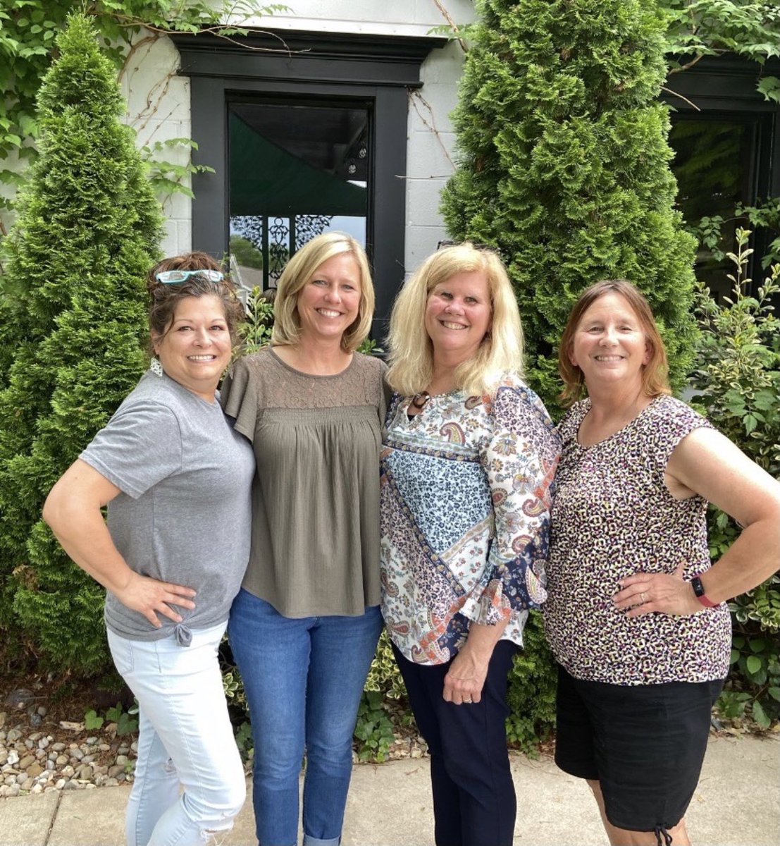 drsefrit's tweet photo. So happy to see my @ZumWesthoff crew/family for the first time in a long time last night. Love you all! Congrats on your retirement Lavonna & Brenda! This pic is of my WES office staff. #Angels #WesthoffWay #15years https://t.co/ZHjnL9zE9G