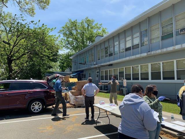 mcdcnj's tweet photo. A year ago on May 19th! Ensuring our children Have food during #COVID19 #headstart #jerseystrong #covid19 #HeadStartCutie #LeadersInSchoolReadiness #HeadStartWorks #LearnWithPurpose #HomeAtHEadStart #HeadStartGrows #HSEats #HSRemoteLearning #HeadStartHelps #headstartforward https://t.co/42r83C01Bw