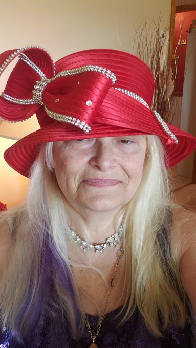 I just added to my onlyfans/lynnlemay. Come check and join The group. Only $6.99. https://t.co/uwe7p