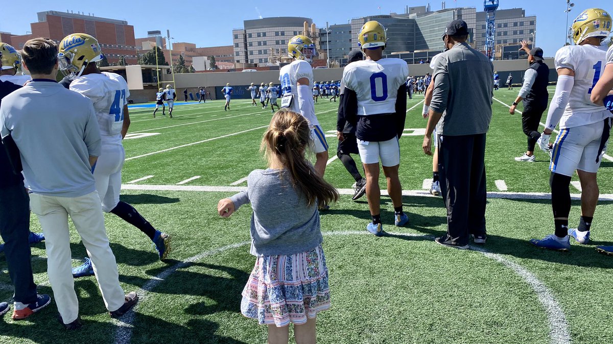 Family Friday! 💪 | #8CLAP