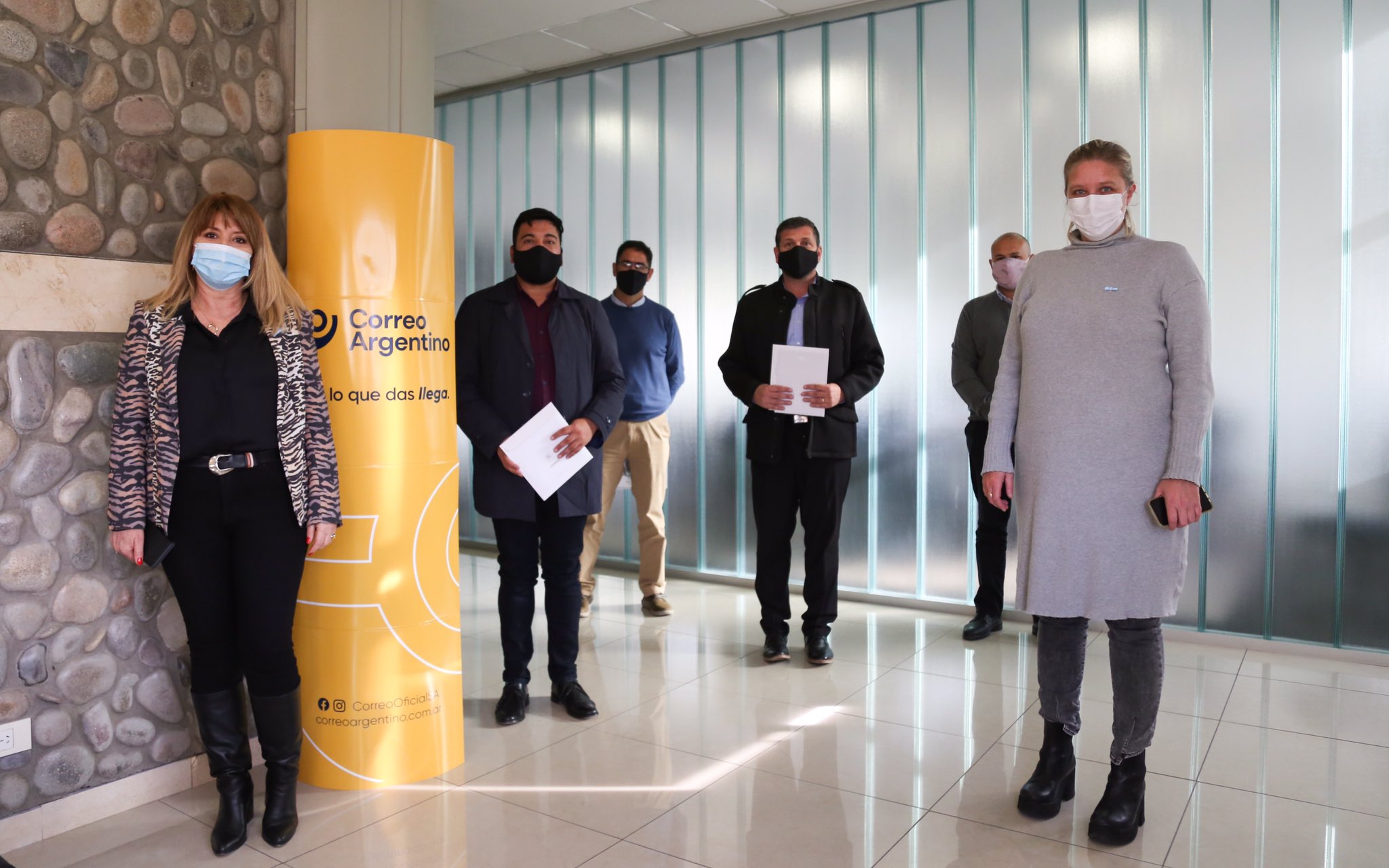 Correo Argentino La Presidenta De Correooficialsa Vanesa Piesciorovski Y La Vicepresidenta Monicalitza Se Reunieron Con El Diputado Provincial De La Rioja Ismabordagaray Con El Objetivo De Continuar Delineando Una