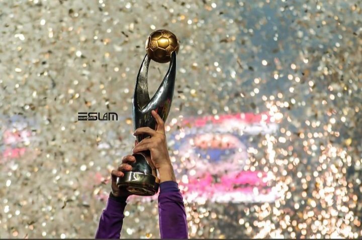 Arwa745's tweet photo. Let's make glory again💪 
#تأهل_بروح_الفانله_الحمرا https://t.co/MoCa3pyAY7