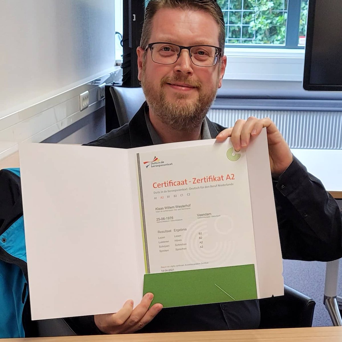 NP_BusinessAdmi (@np_businessadmi) on Twitter photo Het is gelukt! Es hat geklappt!
Het is 4 studenten van het <a href="/noorderpoort/">Noorderpoort</a> B&A en <a href="/Noorderpoort_GW/">Noorderpoort G&W</a> gelukt om zelfs in Corona tijd een Goethe diploma te halen en zelfs voor aantal op niveau C1.
Herzlichen Glückwunsch!
#DitisMBO #Trots #Passie #Vakmanschap Het is gelukt! Es hat geklappt!
Het is 4 studenten van het <a href="/noorderpoort/">Noorderpoort</a> B&A en <a href="/Noorderpoort_GW/">Noorderpoort G&W</a> gelukt om zelfs in Corona tijd een Goethe diploma te halen en zelfs voor aantal op niveau C1.
Herzlichen Glückwunsch!
#DitisMBO #Trots #Passie #Vakmanschap