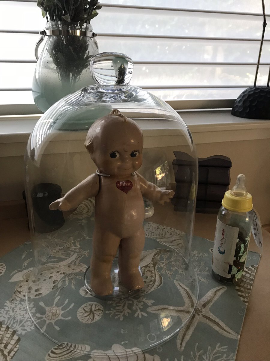 BrianMelsheimer's tweet photo. @SacAppraiser This one tried to get me. Luckily I was saved by the glass. https://t.co/bPtpPhn41k