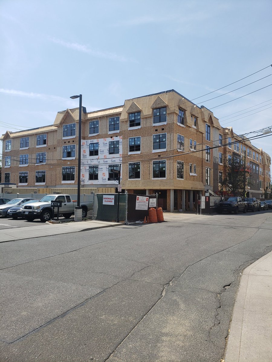 M_thecastaway's tweet photo. My jobsite is coming along pretty well! 👷‍♂️ #Construction https://t.co/Kjt5FZc0VQ