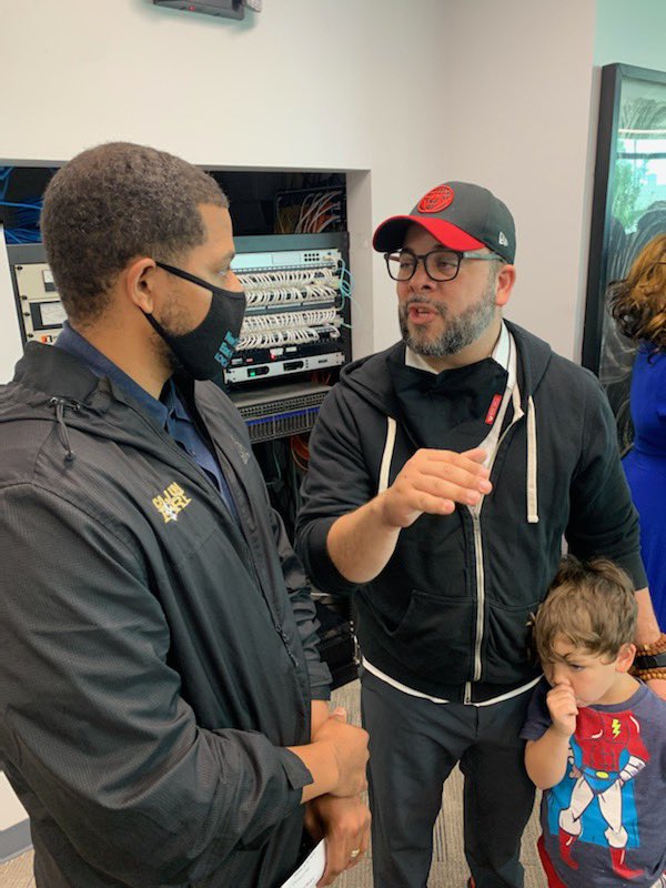 JPMorrell's tweet photo. Excited to be part of the Grand Openning of #WBOK at Xavier University!
WBOK is the oldest continually operating BLACK OWNED radio station in the South! For it to be reborn at one of the nation's greatest #HBCUs #XU on #NormanCFrancisParkway? Stuff dreams are made of! https://t.co/cqEhyUL76f