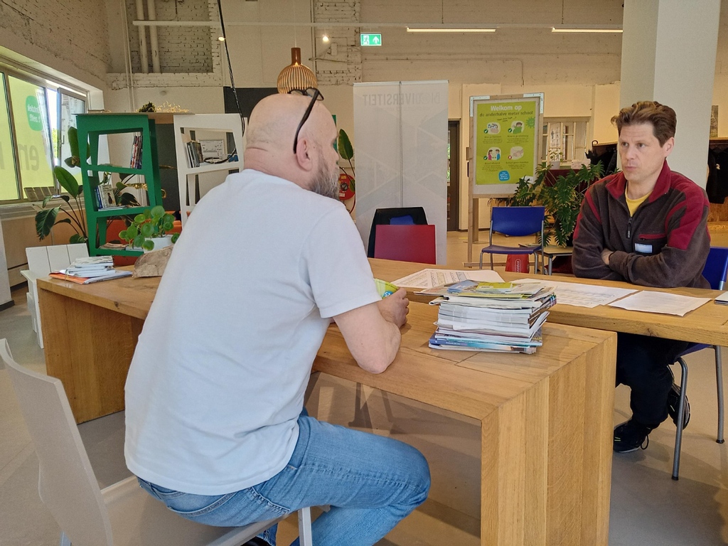 Super leerzaam platform bij ons op school over diversiteit, inclusie en acceptatie binnen de maatschappij. De Mensenbieb en onze studenten hebben mooie gesprekken gevoerd. #ditismbo #diversiteit #inclusie #maatschappelijkbetrokken